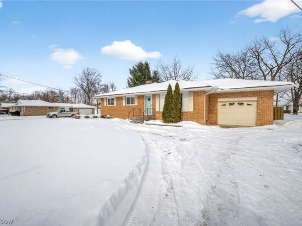 13838 Whitney Road, Strongsville, OH 44136