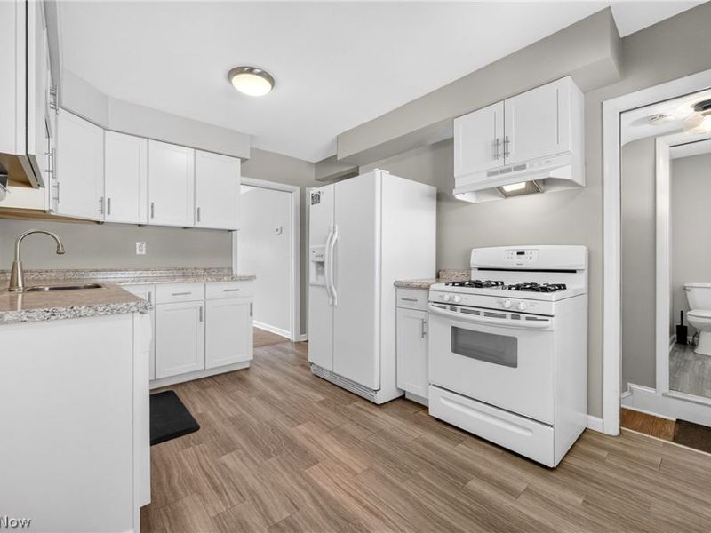 13838 Whitney Road, Strongsville, OH 44136 Photo 10