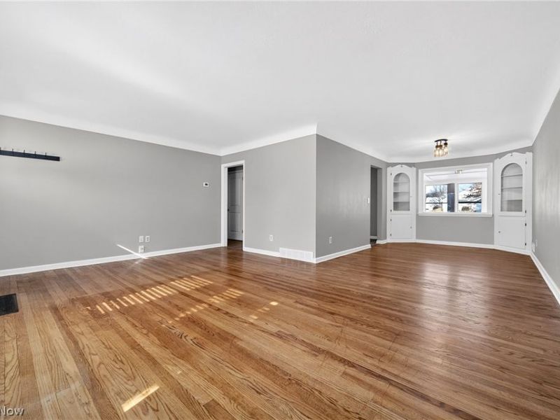 13838 Whitney Road, Strongsville, OH 44136 Photo 3