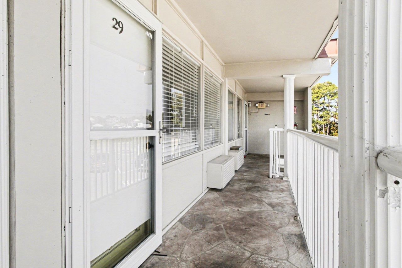 2204 Perrin Dr. Photo 20