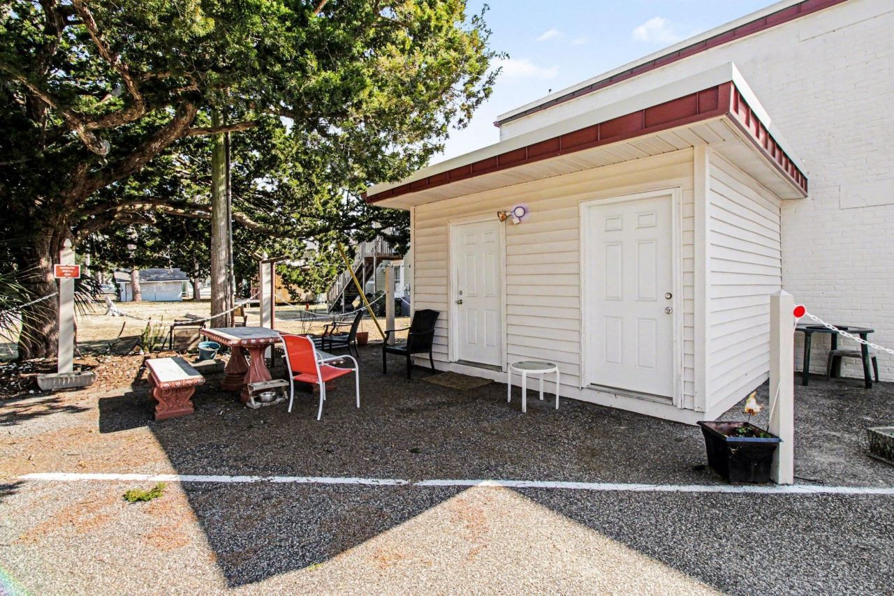 2204 Perrin Dr. Photo 22