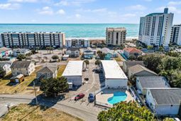 2204 Perrin Dr. photo 4