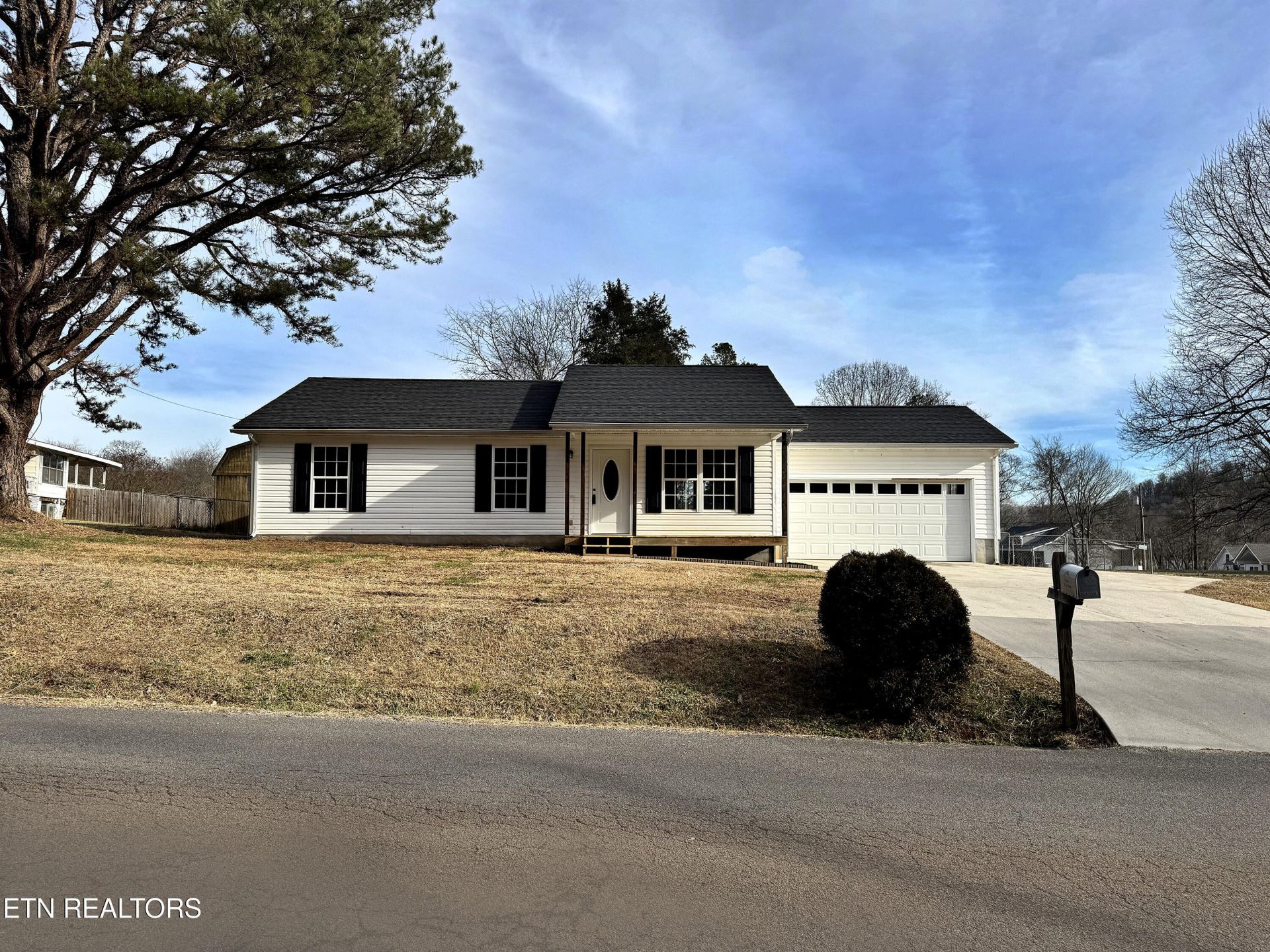115 Spruce Lane, Kingston, TN 37763 Main Photo