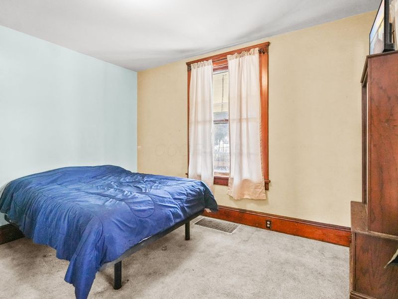 320 S Lane Street , Bucyrus, OH 44820 Photo 9