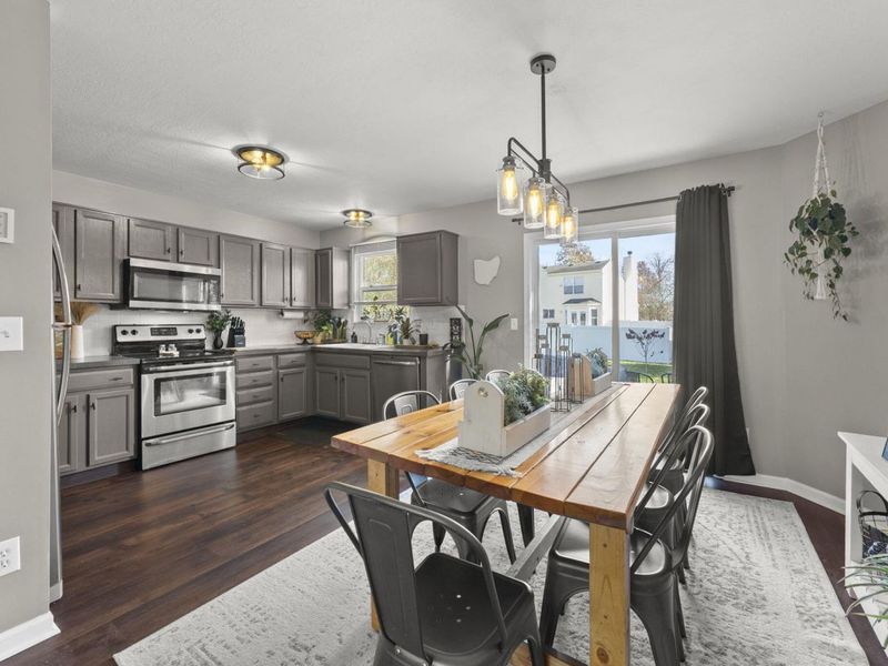 201 Fox Hall Drive, Pataskala, OH 43062 Photo 9