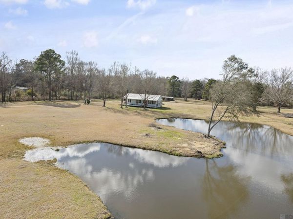 4578 Richmond Dr, Ethel, LA 70730