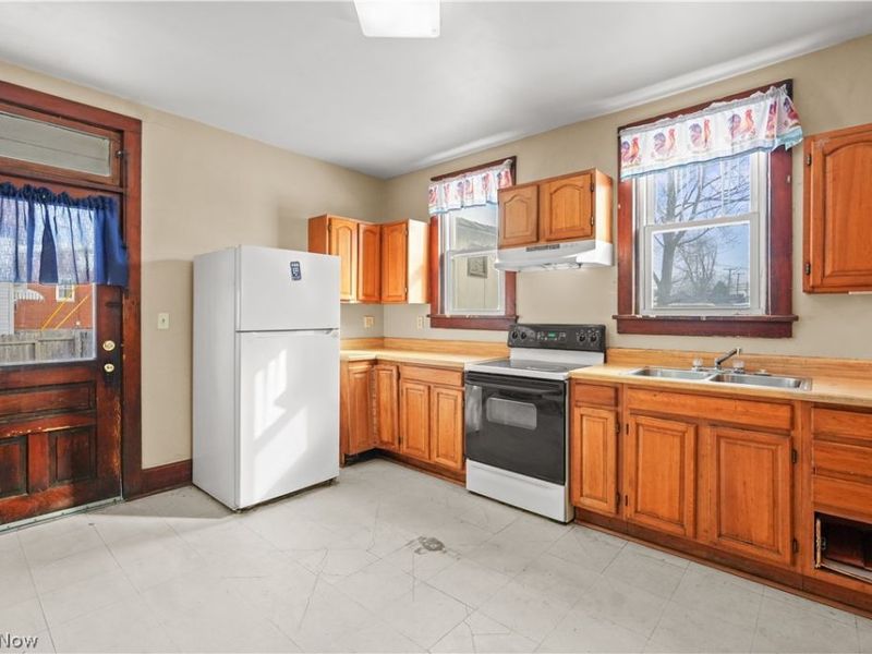 320 S Lane Street, Bucyrus, OH 44820 Photo 5