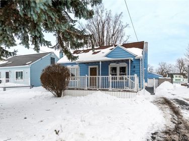 70 Marlow Road, West Seneca, NY 14224