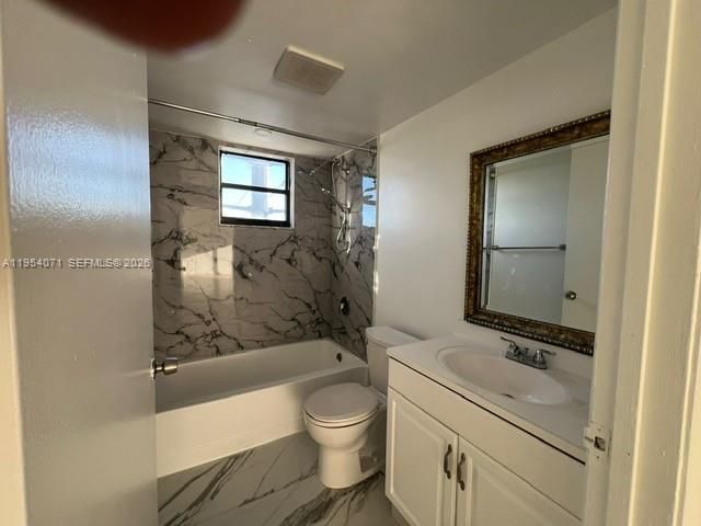 8075 NW 7th St, Unit 501, Miami, FL 33126 Photo