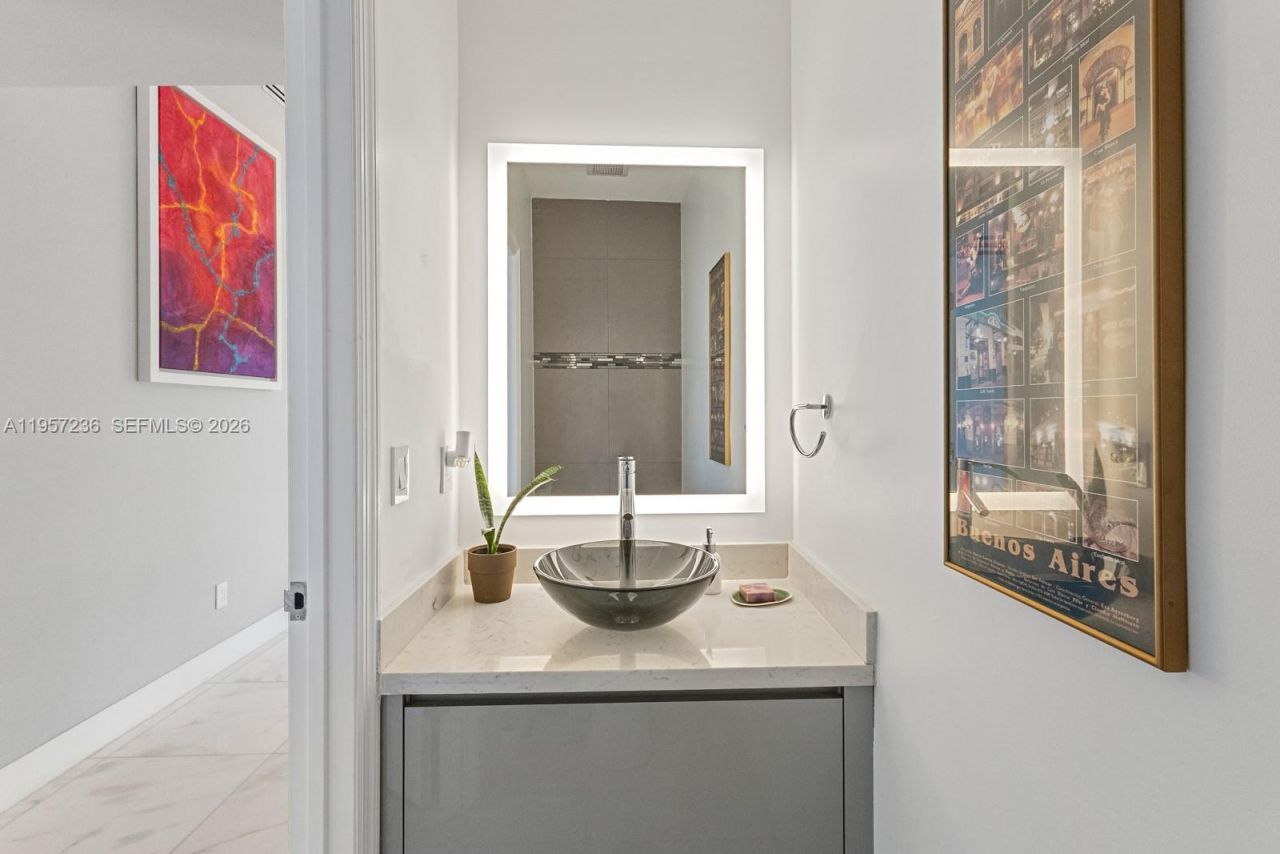 400 90th St, Surfside, FL 33154 Photo