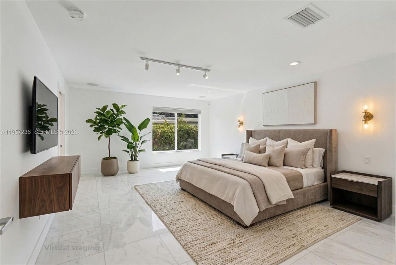 400 90th St, Surfside, FL 33154 Photo