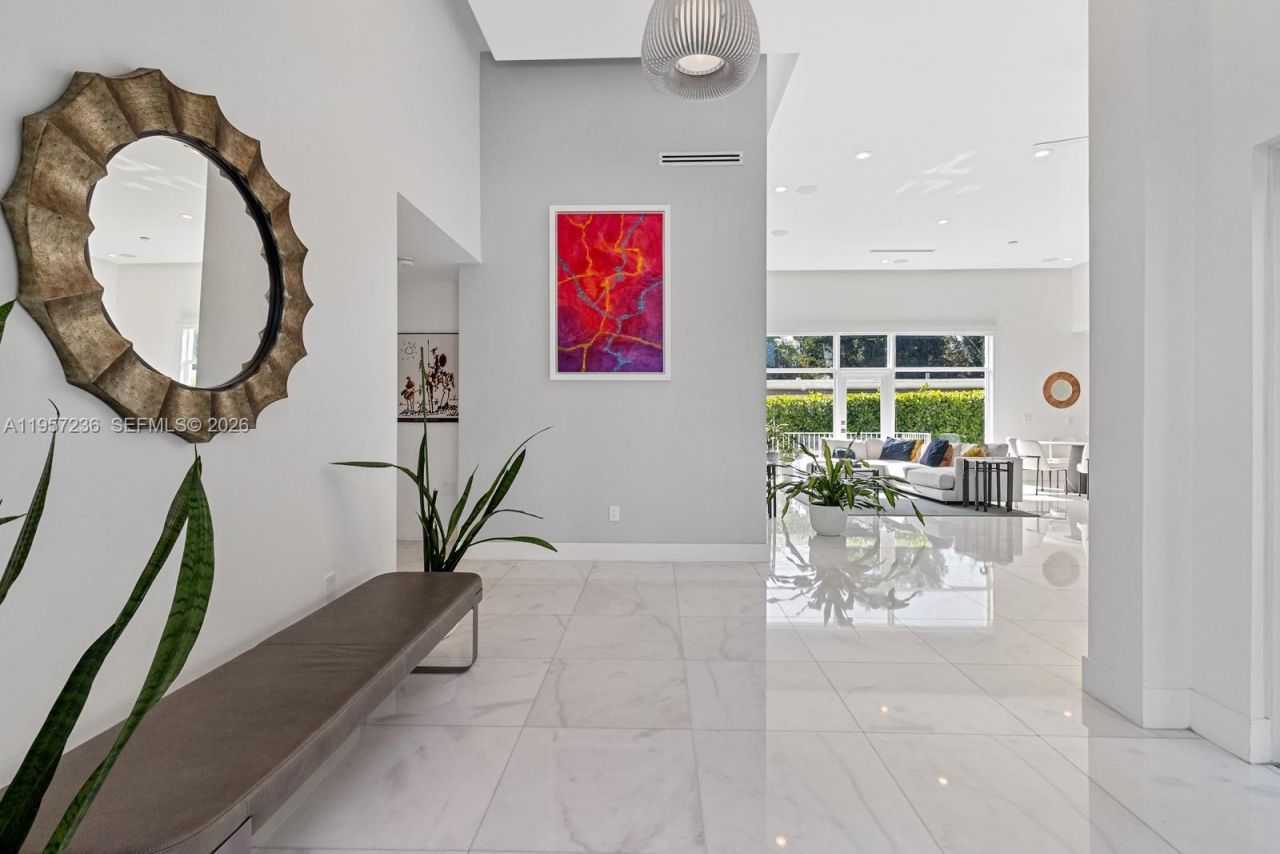 400 90th St, Surfside, FL 33154 Photo