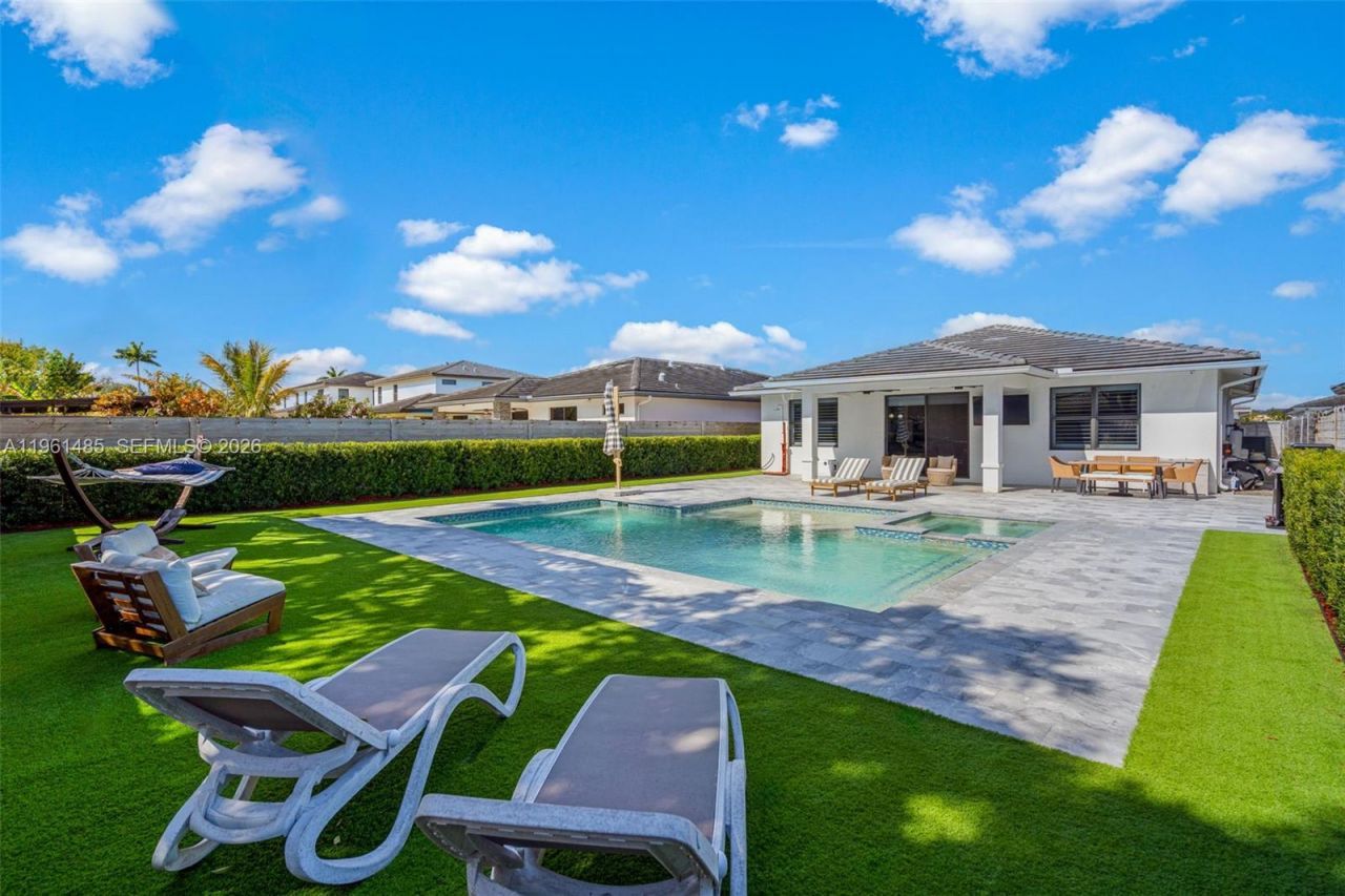 2872 SE 3rd St, Homestead, FL 33033 Photo