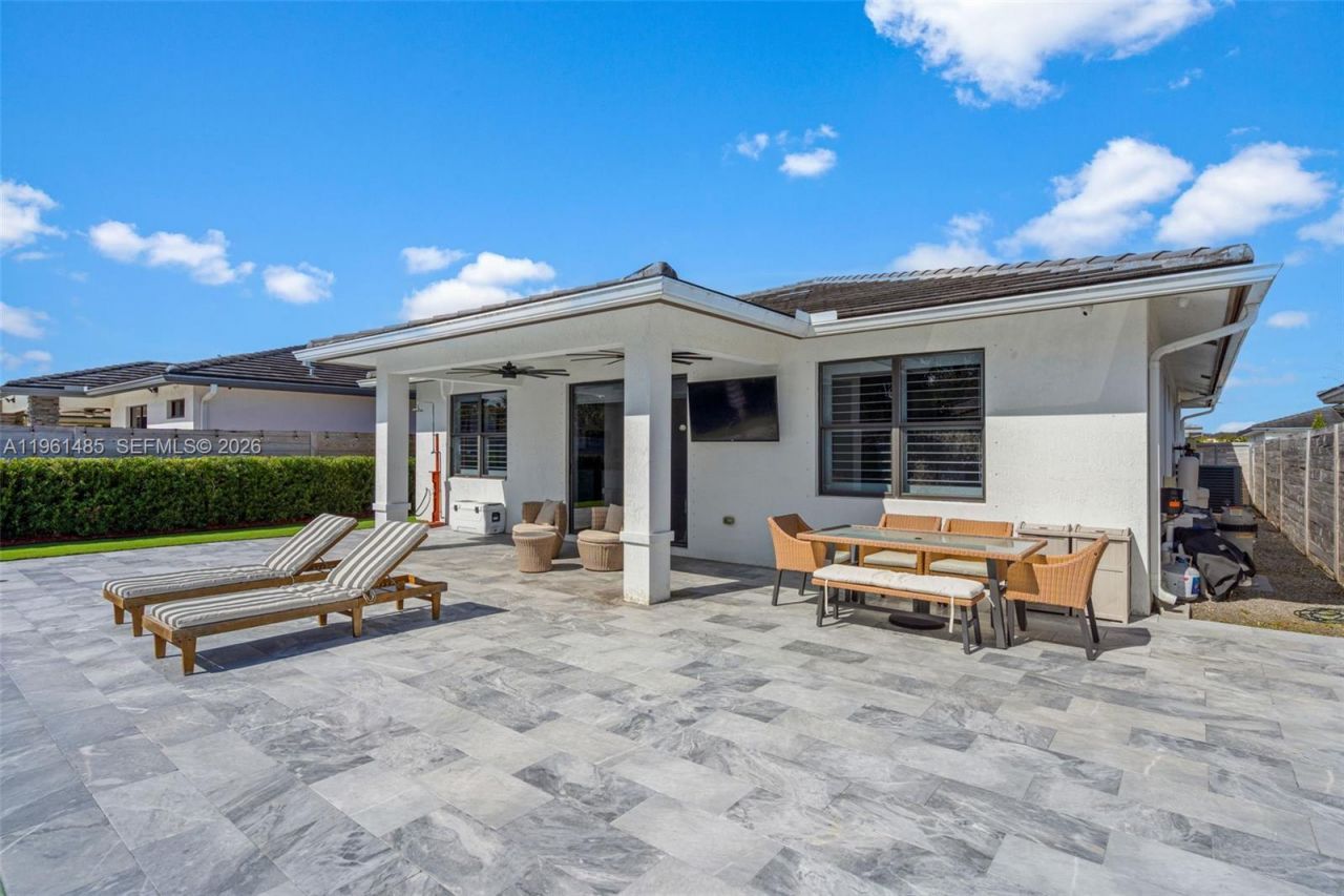 2872 SE 3rd St, Homestead, FL 33033 Photo