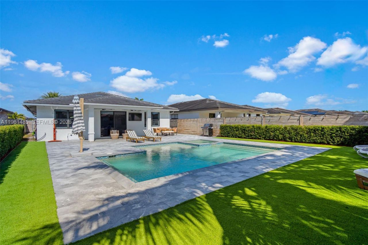 2872 SE 3rd St, Homestead, FL 33033 Photo