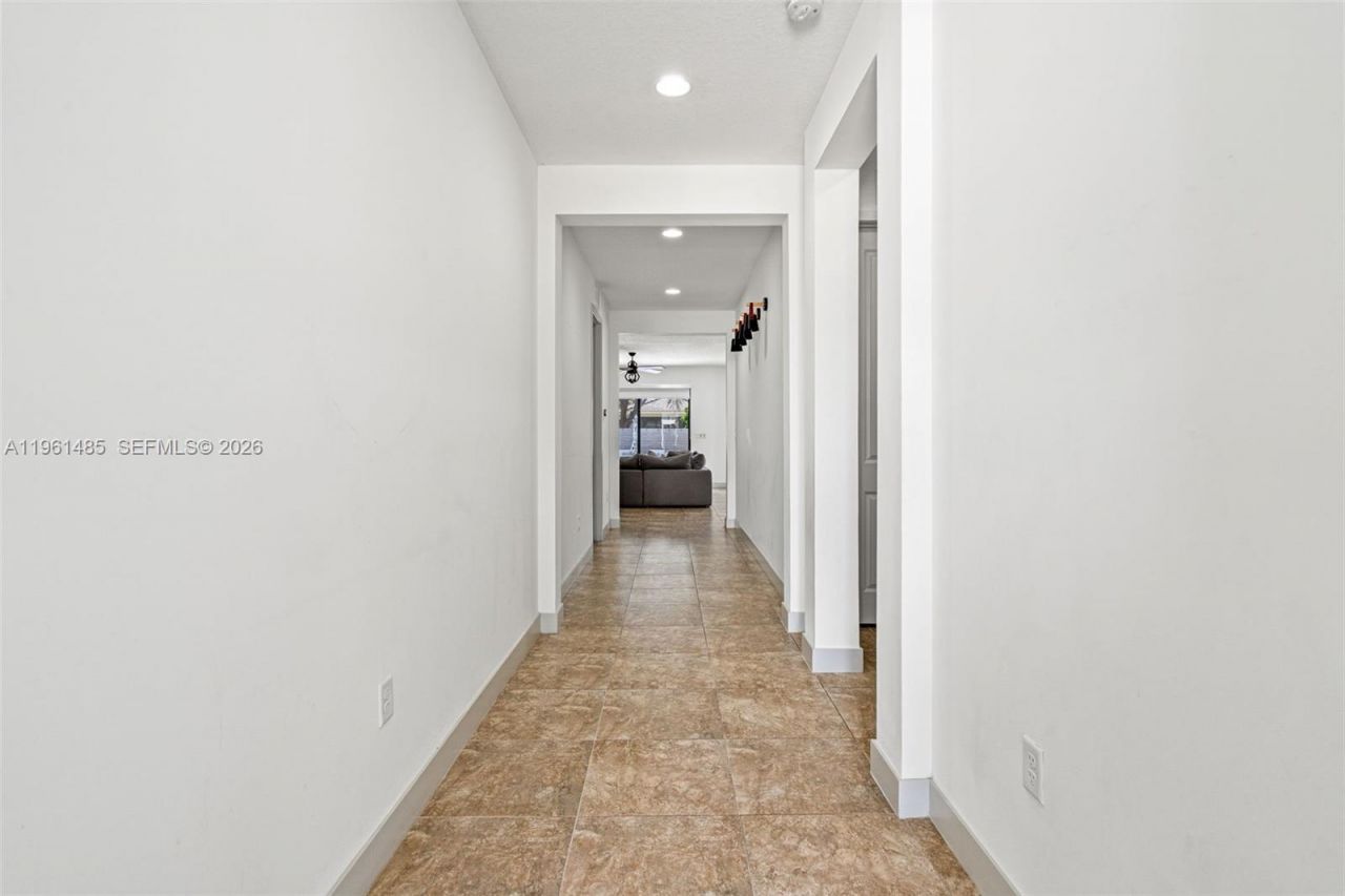 2872 SE 3rd St, Homestead, FL 33033 Photo