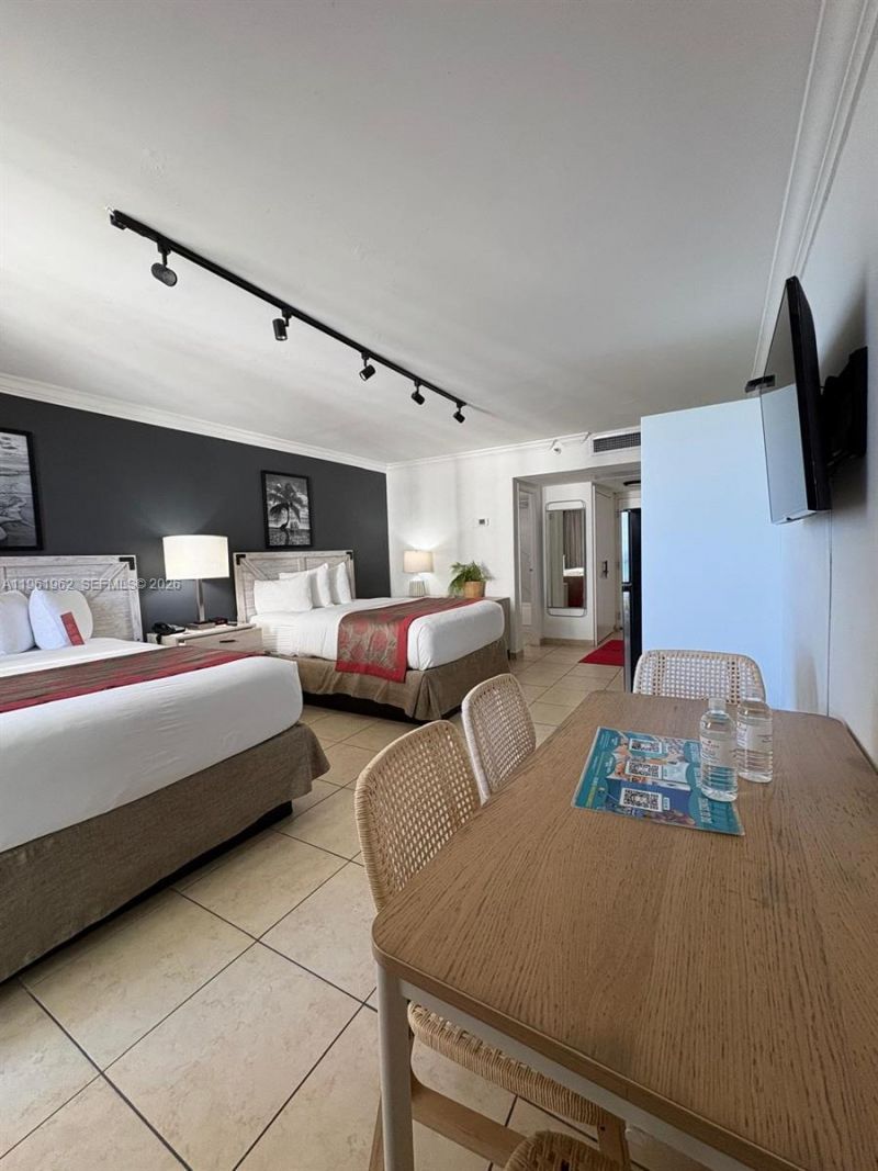 19201 Collins Ave , Unit 820, Sunny Isles Beach, FL 33160 Photo