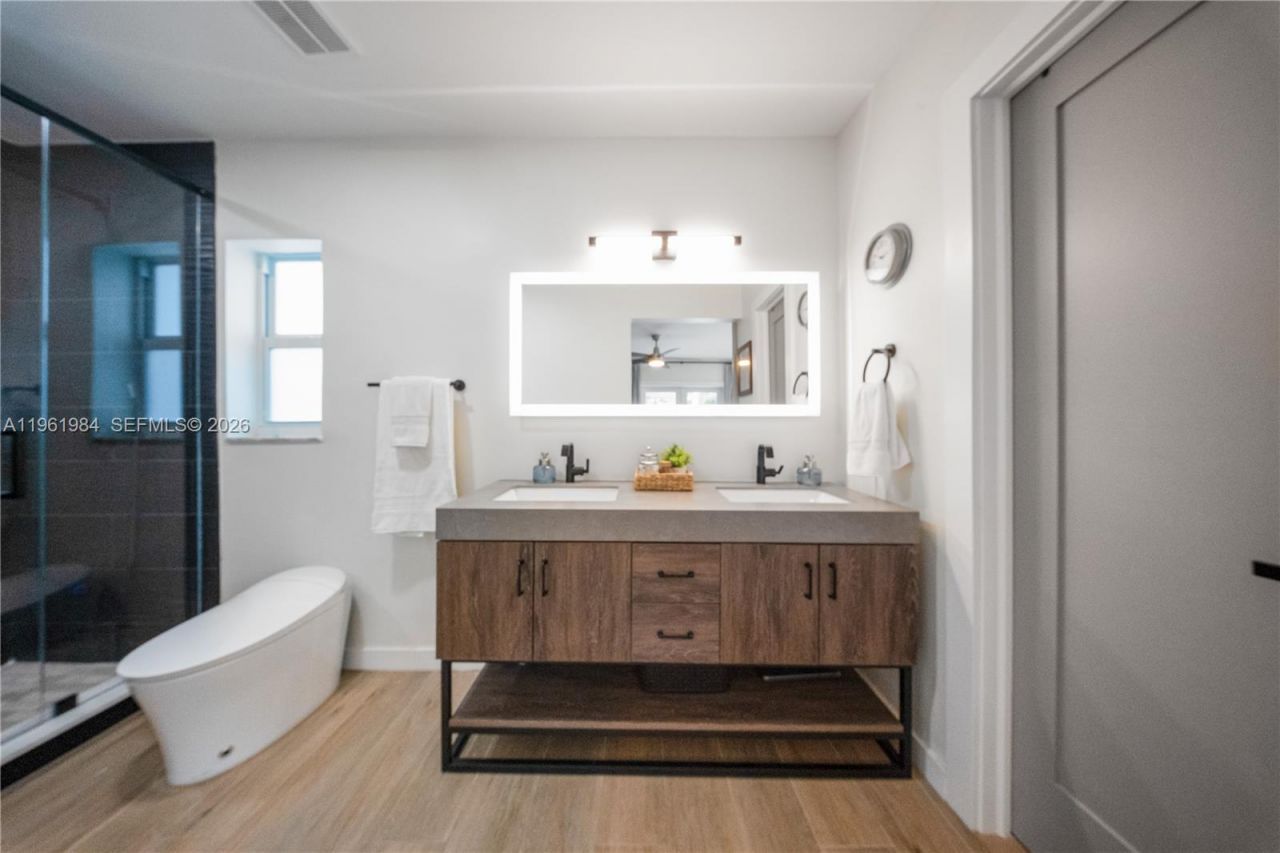 10880 SW 120th St, Miami, FL 33176 Photo