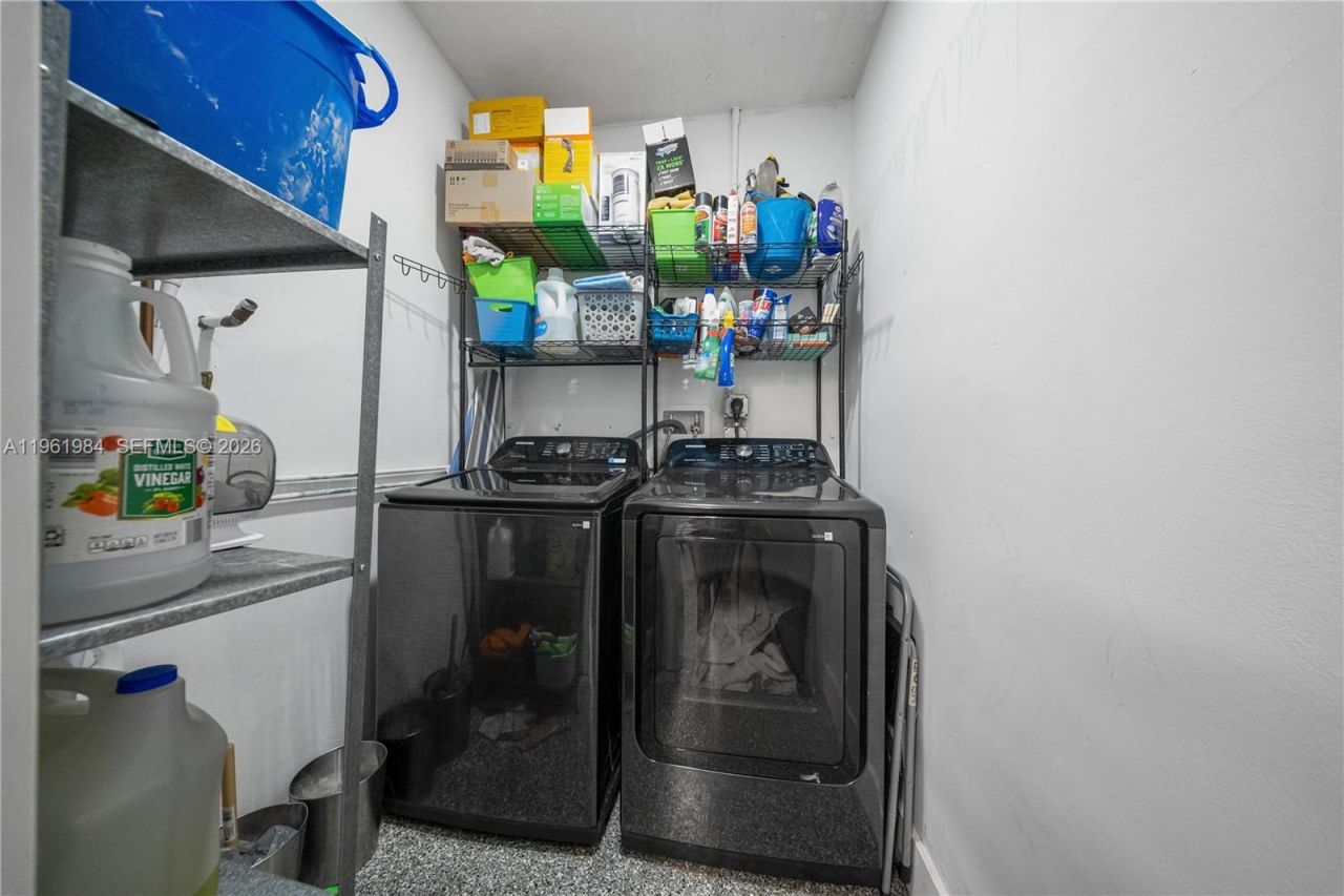 10880 SW 120th St, Miami, FL 33176 Photo