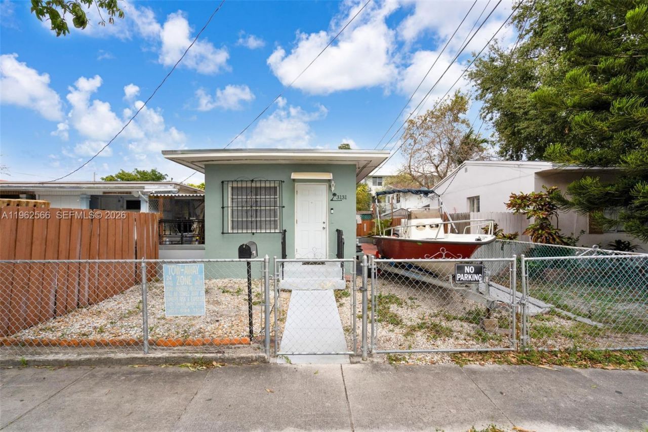 941 SW 31st Ct, Miami, FL 33135 Photo