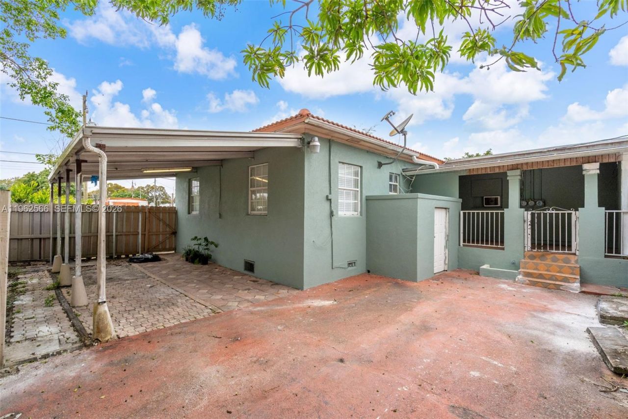 941 SW 31st Ct, Miami, FL 33135 Photo