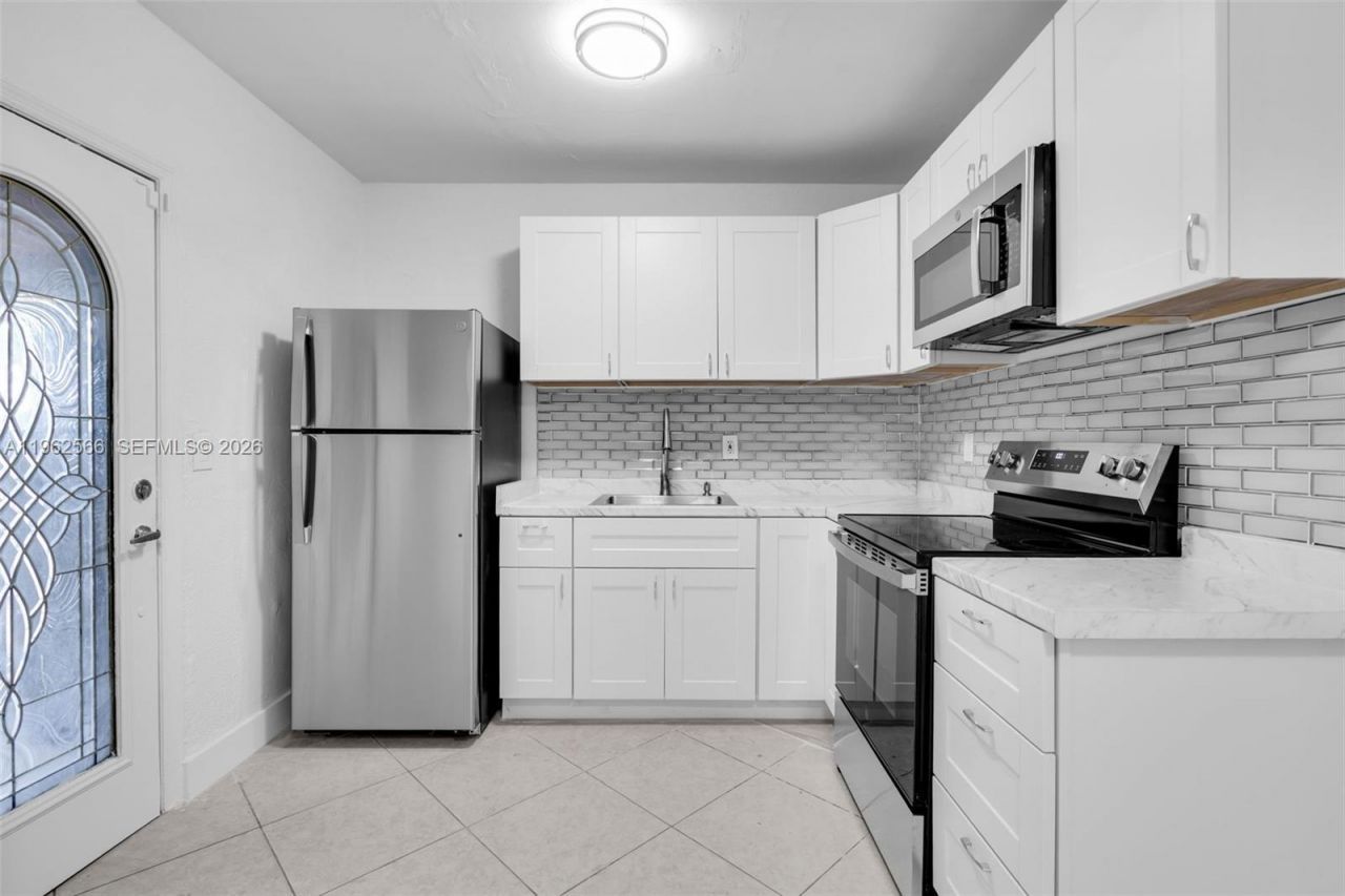 941 SW 31st Ct, Miami, FL 33135 Photo