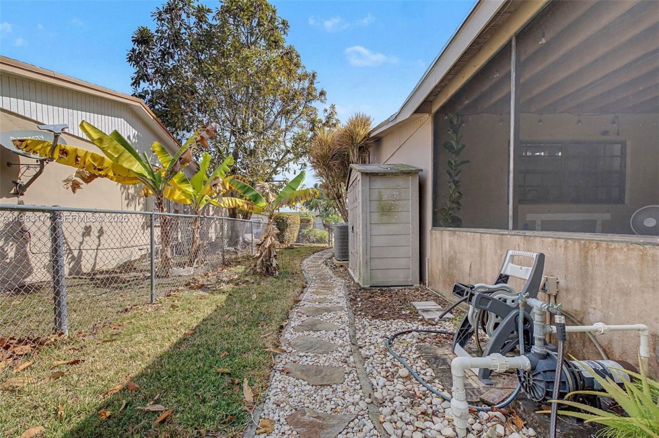 7354 SW 135th Ct, Miami, FL 33183 Photo