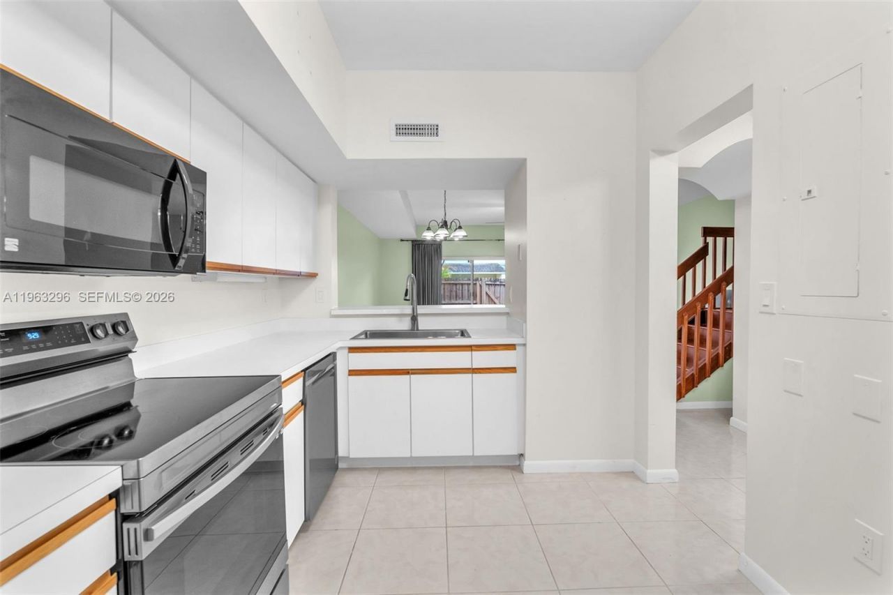 11864 SW 97th Ter, Miami, FL 33186 Photo