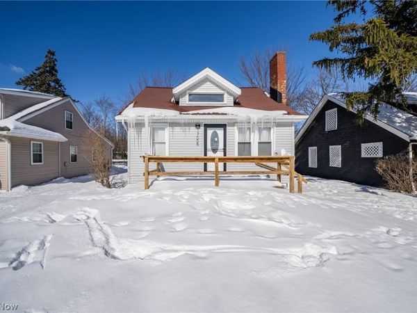 17005 Mapleboro Avenue, Maple Heights, OH 44137