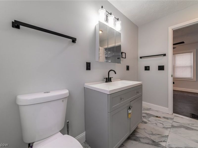 17005 Mapleboro Avenue, Maple Heights, OH 44137 Photo 13