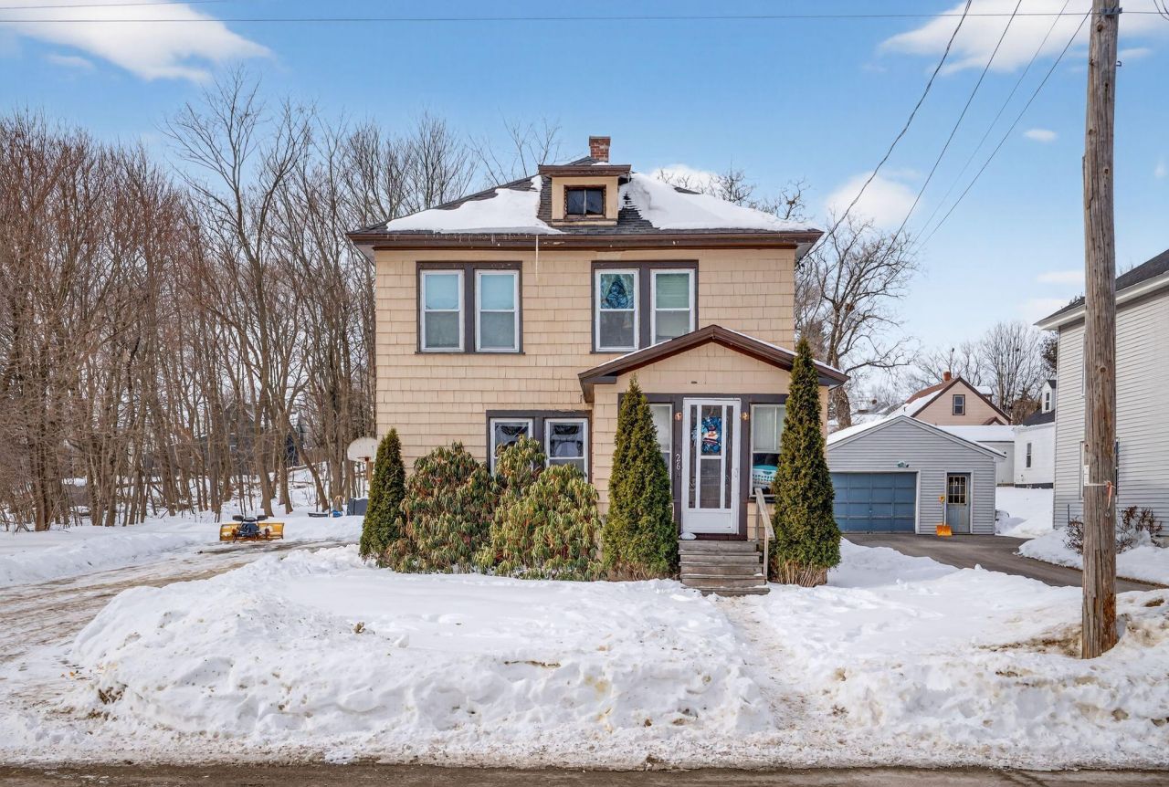 26 May Street, Waterville, ME 04901 Main Photo