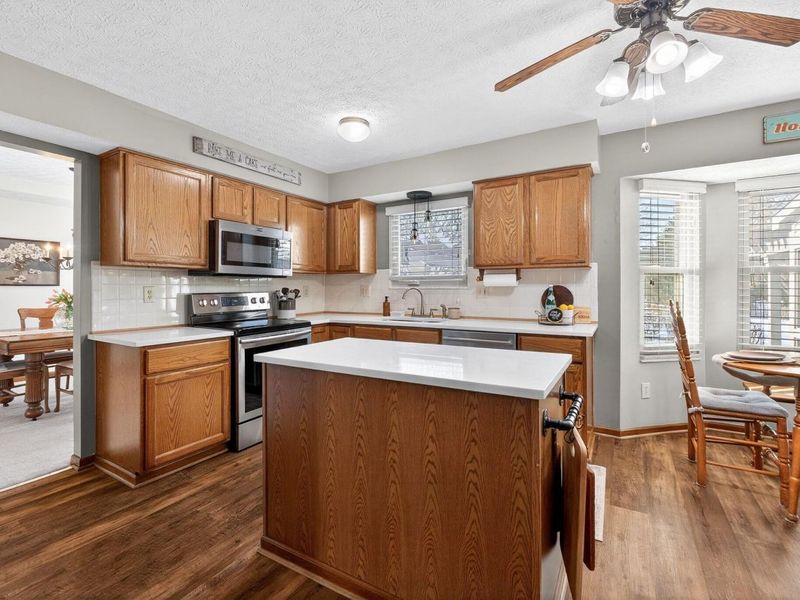 3590 Mariners Way, Lewis Center, OH 43035 Photo 16