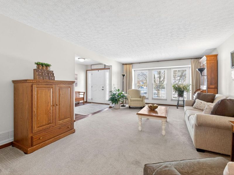 3590 Mariners Way, Lewis Center, OH 43035 Photo 8