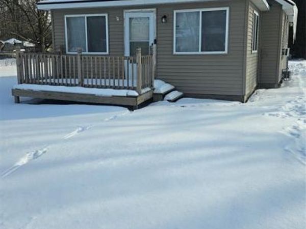 4392 E Coldwater Road, Genesee Twp, MI 48506