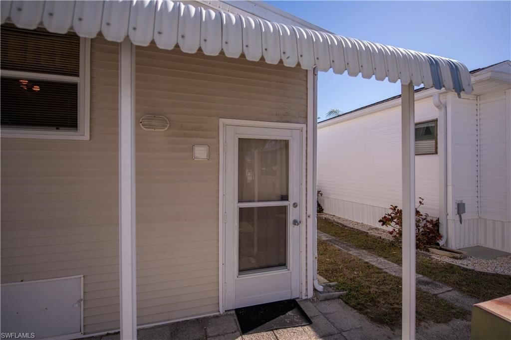 181 Caravan Cir, North Fort Myers, FL 33903 Photo