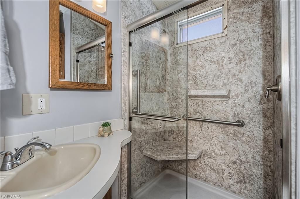 181 Caravan Cir, North Fort Myers, FL 33903 Photo