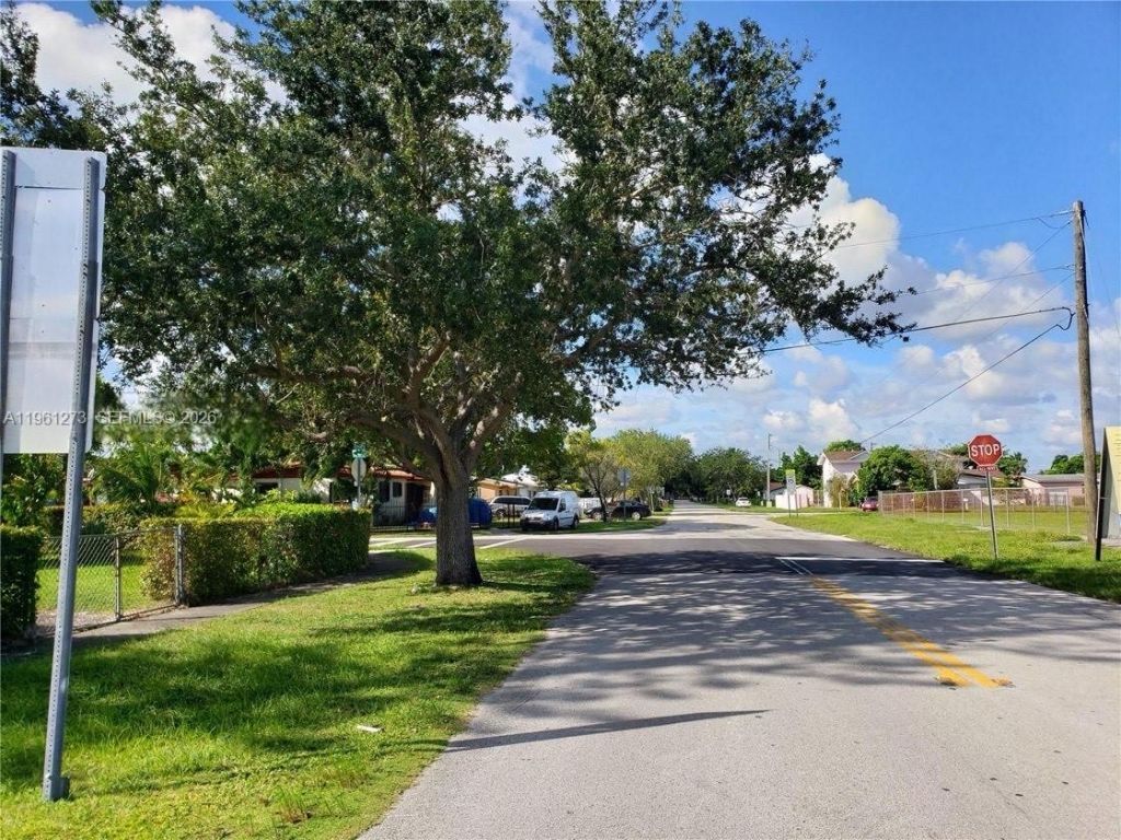 14010 Harrison St, Miami, FL 33176 Photo