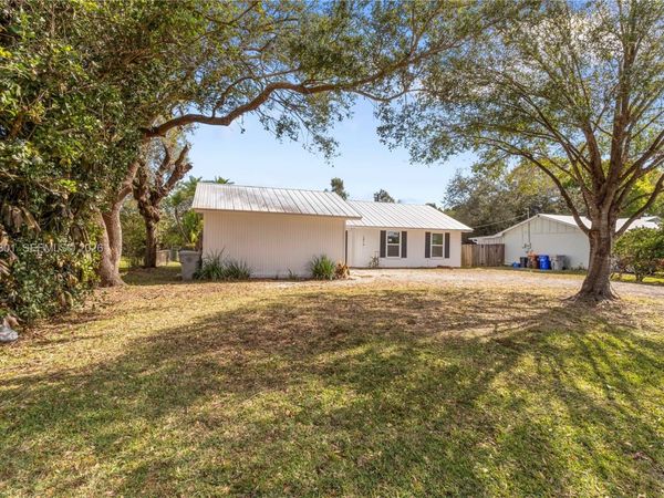 1816 SW 14th Ave SW , Vero Beach, FL 32962