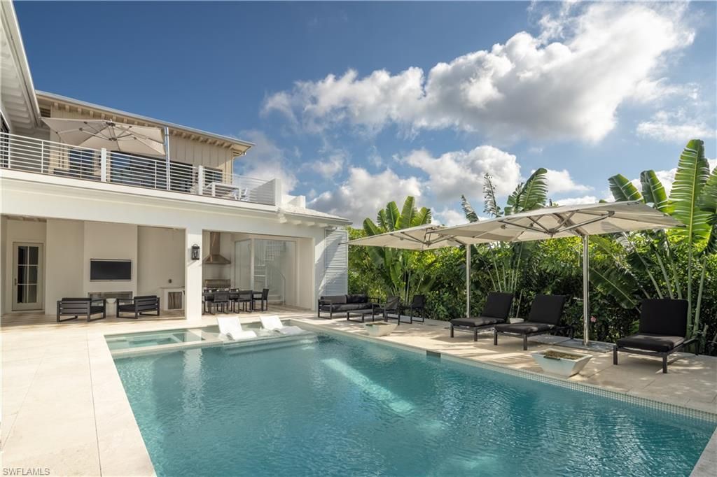 3770 Crayton Rd, Naples, FL 34103 Photo