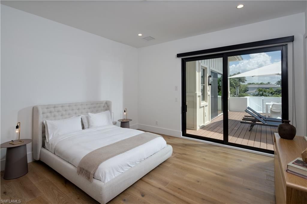 3770 Crayton Rd, Naples, FL 34103 Photo