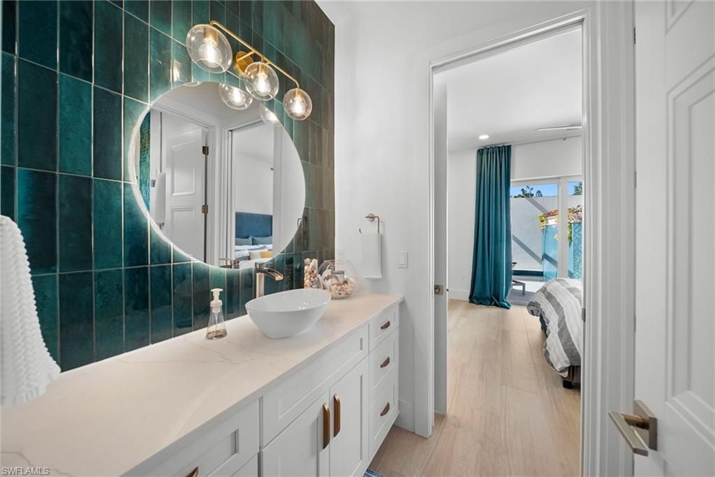 27000 Flamingo Dr, Bonita Springs, FL 34135 Photo