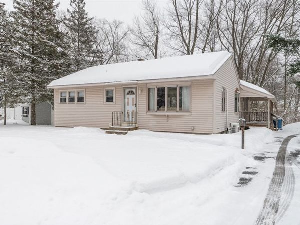 5 Porter Ave, Burlington, MA 01803