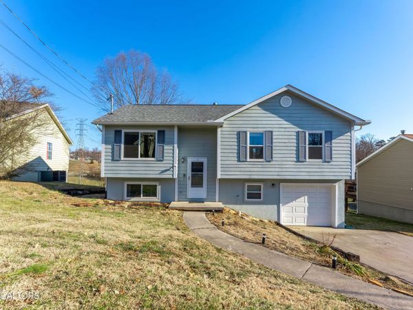 6260 Vandemere Drive, Knoxville, TN 37921