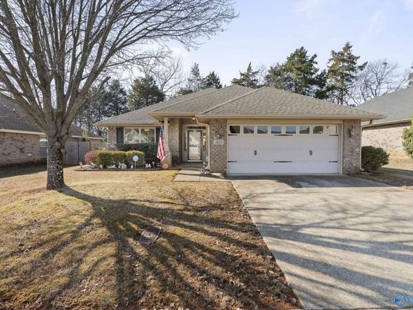 309 Dovington Drive, Huntsville, AL 35806