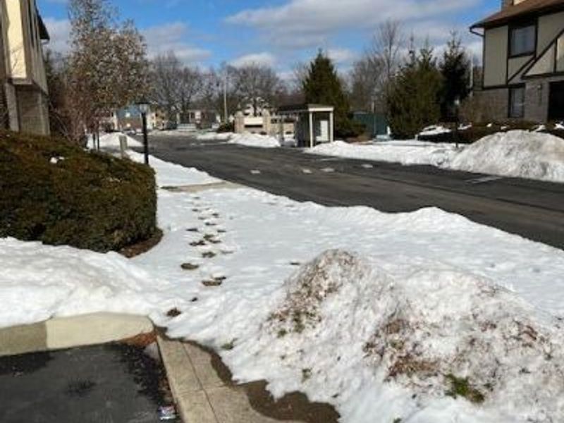 , Unit 99, Columbus, OH 43220 Photo 3