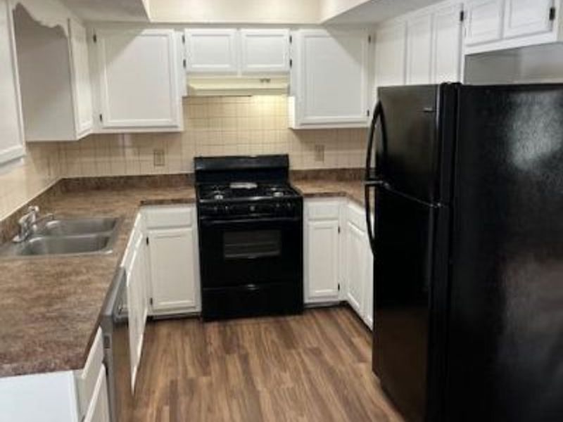 , Unit 99, Columbus, OH 43220 Photo 8