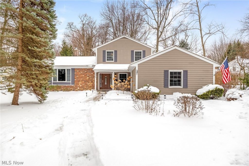 30945 Lake Road, Bay Village, OH 44140 Main Photo