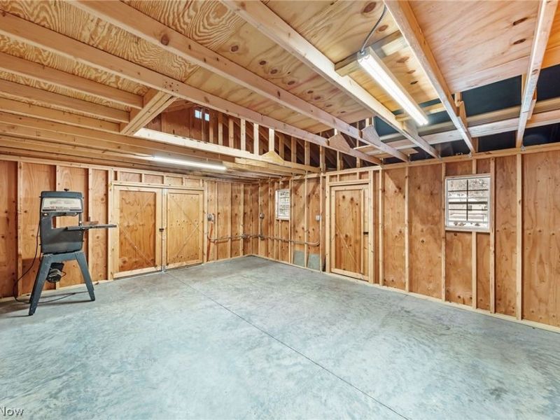 30945 Lake Road, Bay Village, OH 44140 Photo 38