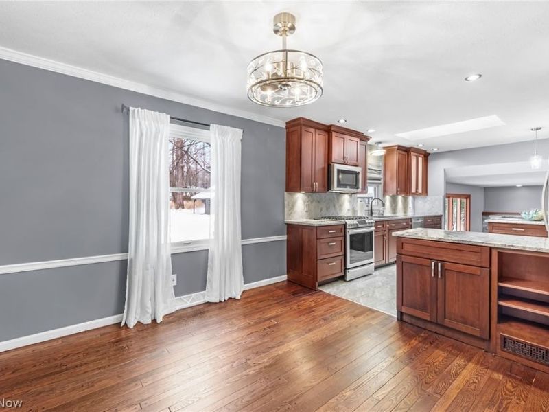 30945 Lake Road, Bay Village, OH 44140 Photo 7