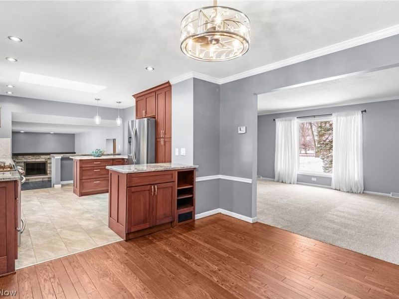 30945 Lake Road, Bay Village, OH 44140 Photo 8